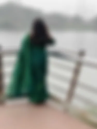 Anisha - 23 years, Dhaka