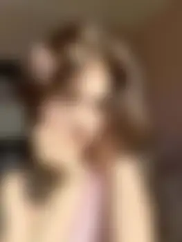 Lamiya akther - 19 years, Dhaka